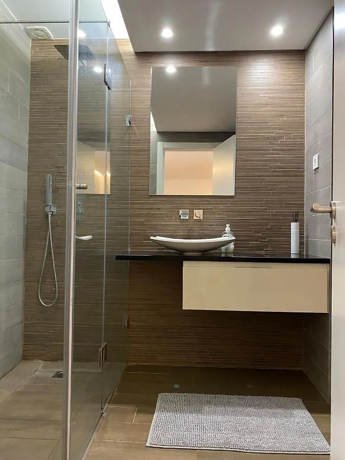 Comfortable Bedrooms In Apartment With River View Almada 0*,